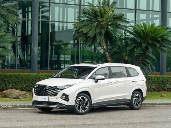 Hyundai Custin 2.0T Cao Cấp