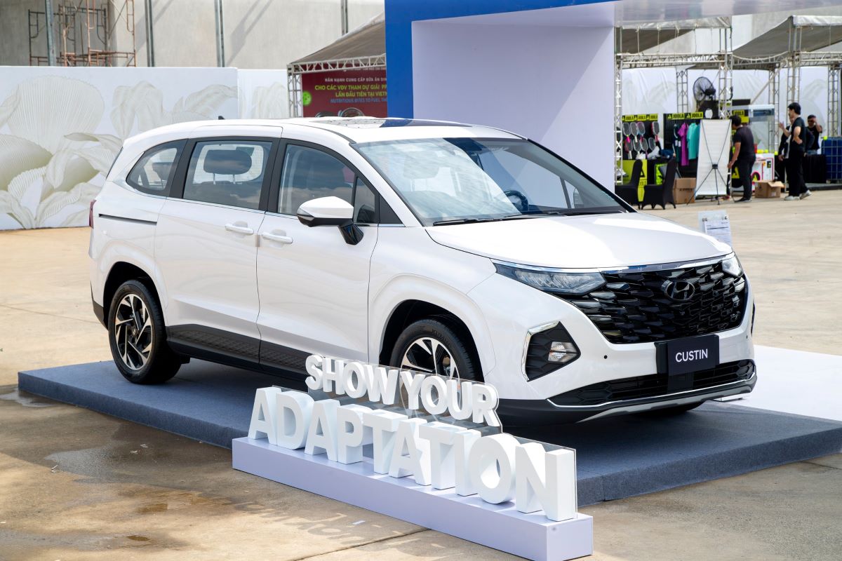 Hyundai Custin 2025 - MPV 7 chỗ công nghệ cao